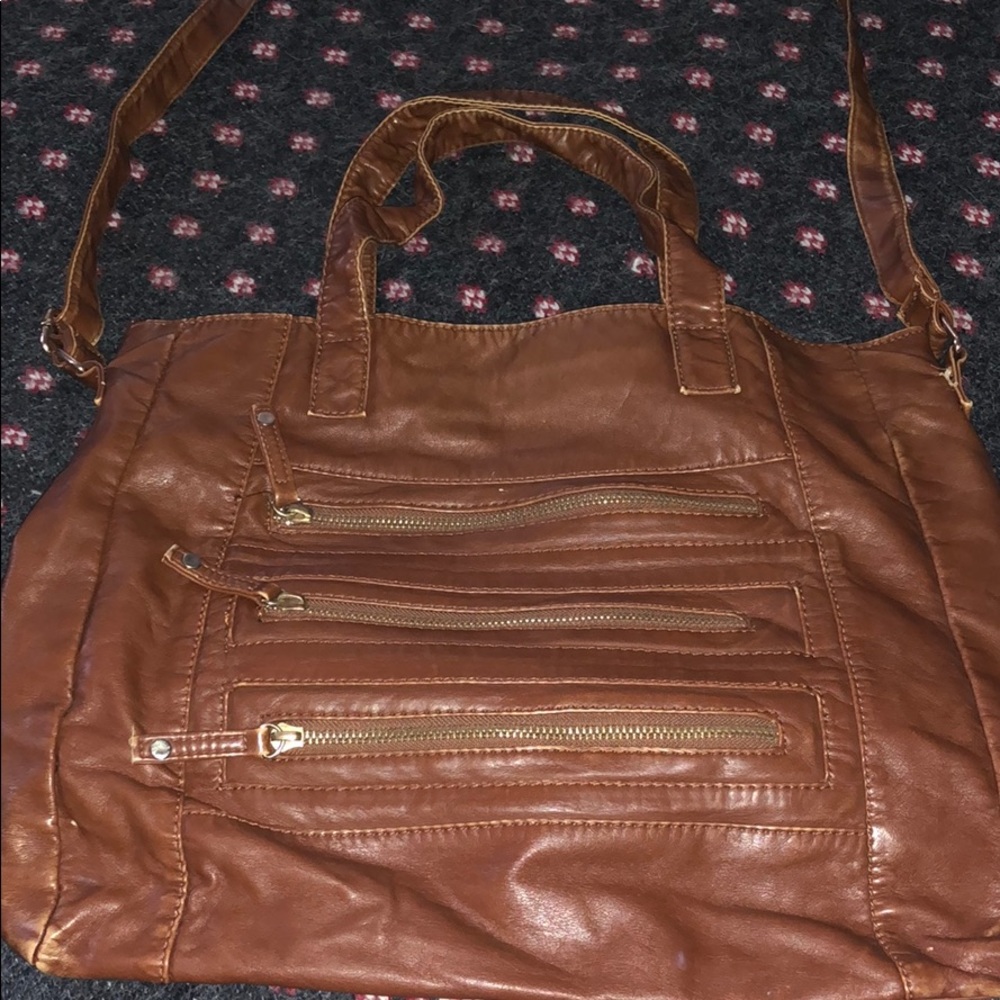 Cool crossbody